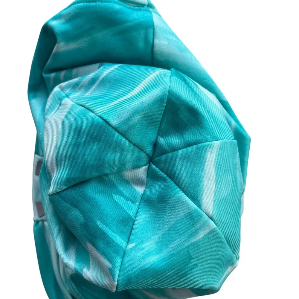Under Armour ColdGear Women's Teal  Aqueduct Infrared Cozy Reflective Beanie Hat